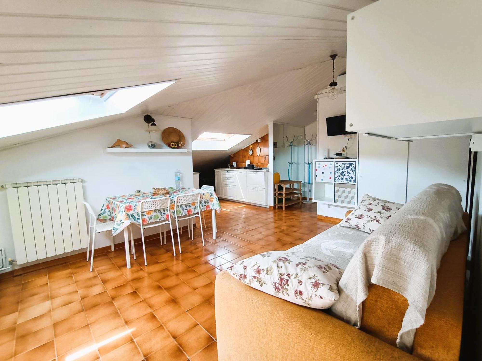 Apartament Mansard Apart Alba - Sea 5 Terre-Trekking-Excursions-Relax San Terenzo Zewnętrze zdjęcie